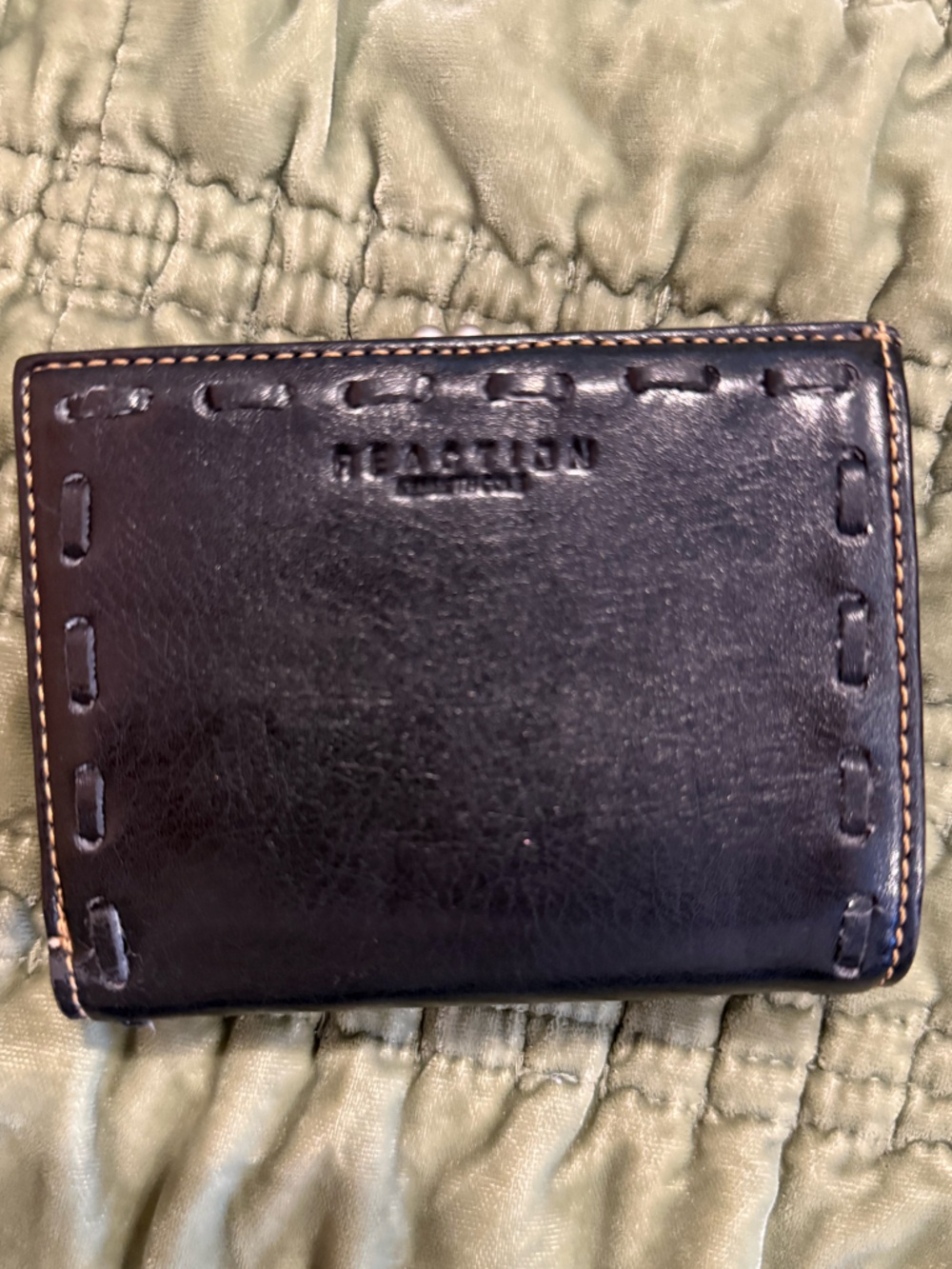Kenneth Cole Reaction Black Stitched Leather luxury utility Card Holder